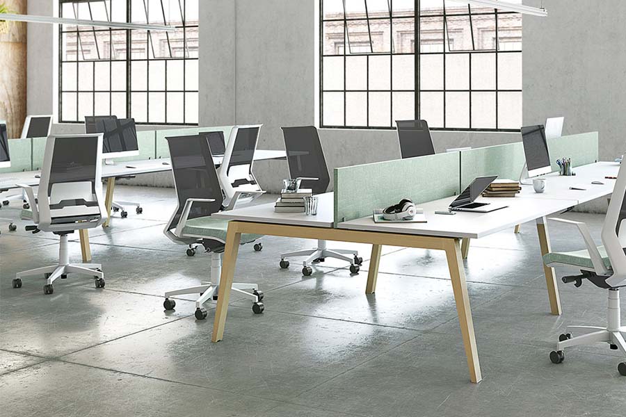 Mesas y sillas de oficina ergonómicas