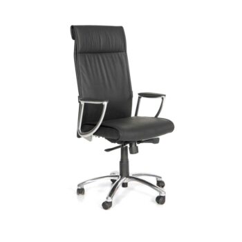 Sillón de dirección con acabado de piel de color negro perfecta para un despacho elegante